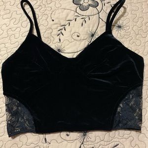 Black forever 21 crop top